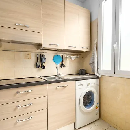 Guesthost - N&d Centro Apartment *